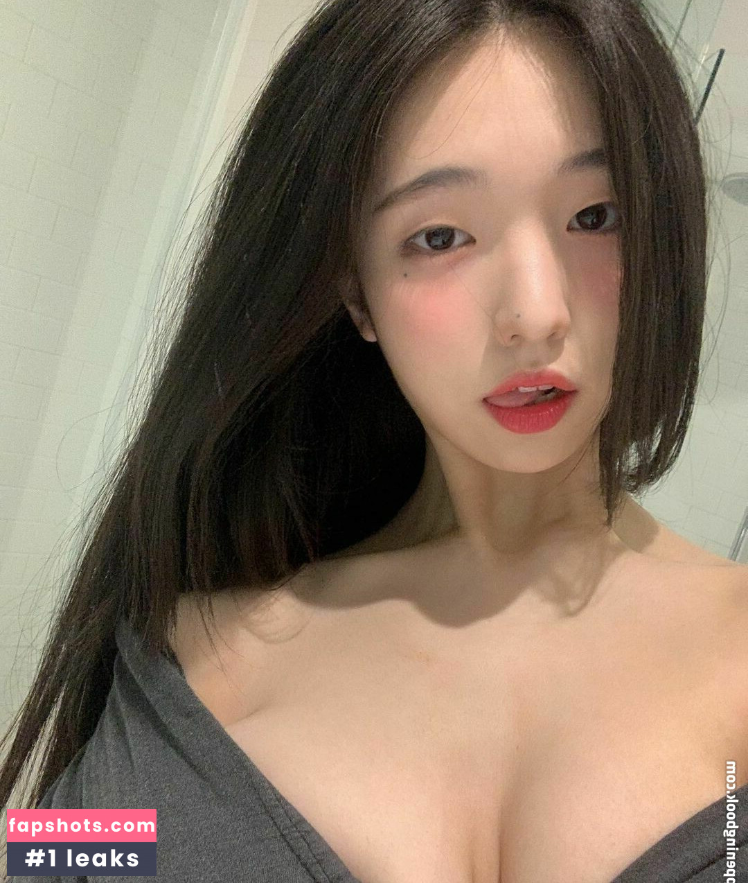 Lee Yeonwoo gallery photo #194