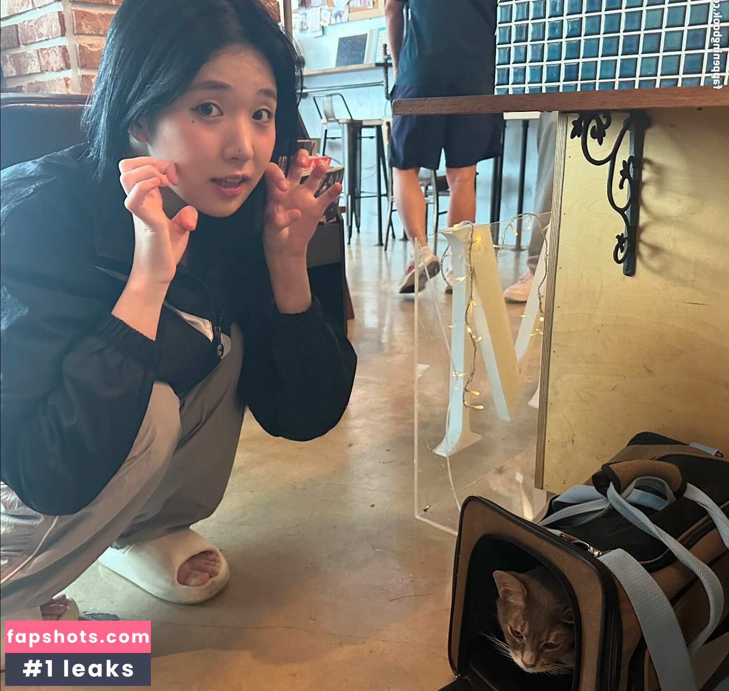 Lee Yeonwoo gallery photo #97