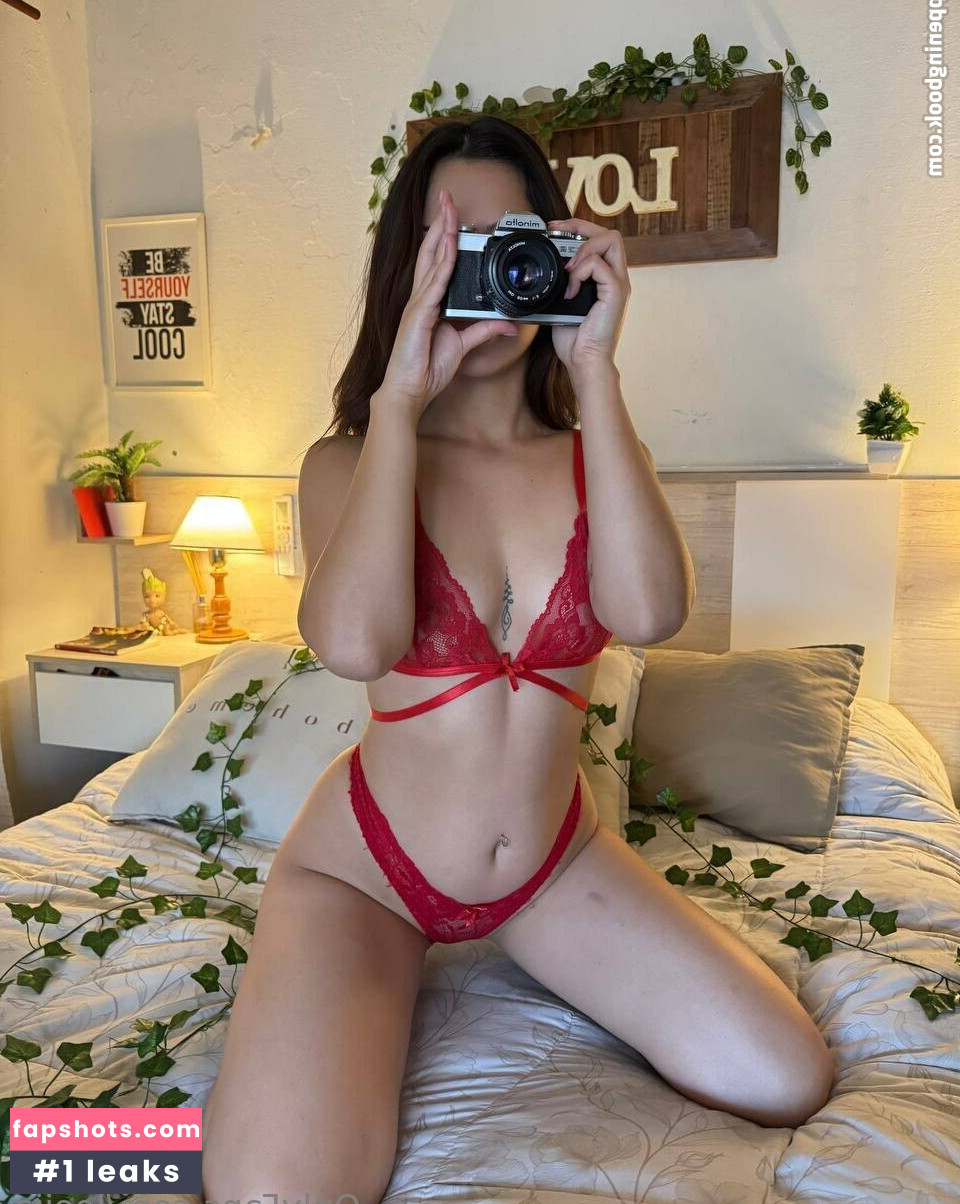 leeiia Nude Leaks OnlyFans Photos #9 - LeakJerk