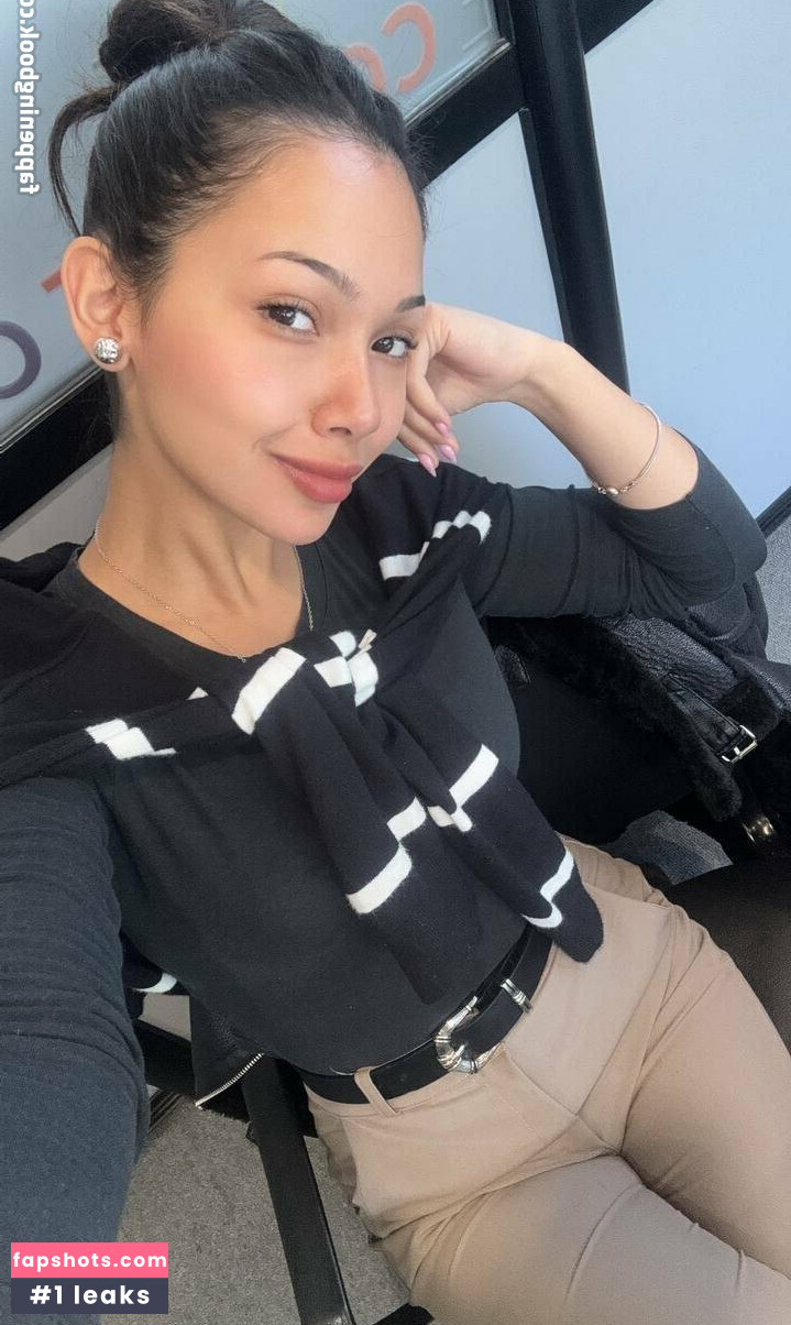 leeiia Nude Leaks OnlyFans Photos #10 - LeakJerk