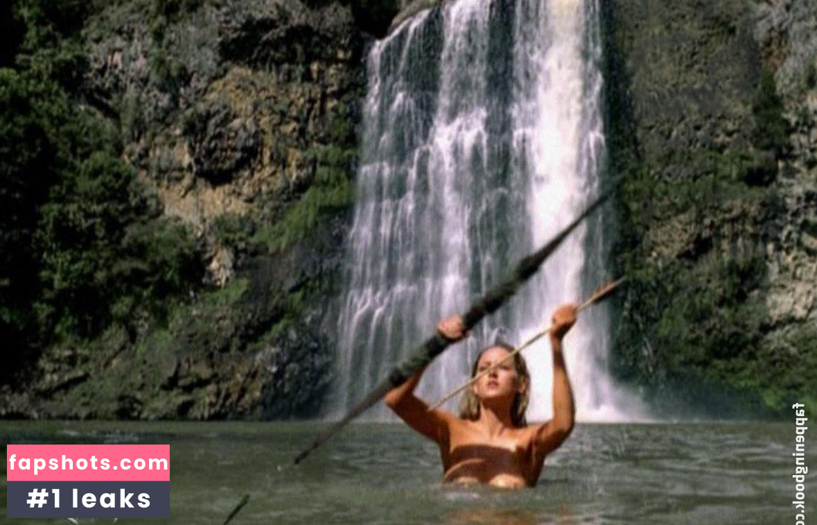 Leelee Sobieski gallery photo #117