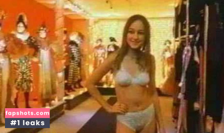 Leelee Sobieski nude babe gallery