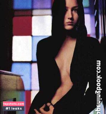 Leelee Sobieski gallery photo #21