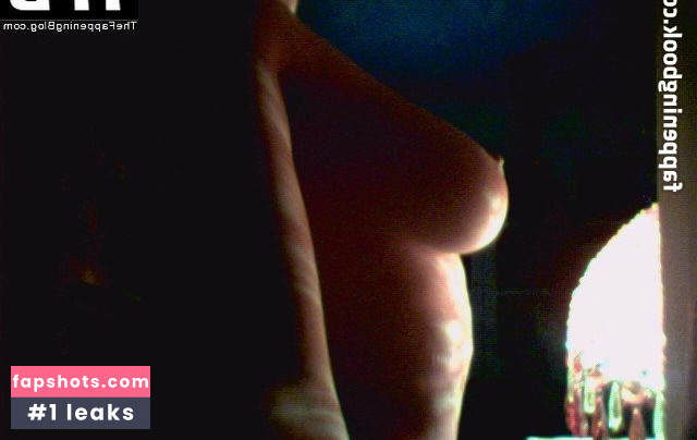 Leelee Sobieski gallery photo #30