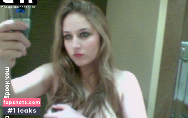 Leelee Sobieski gallery photo #36