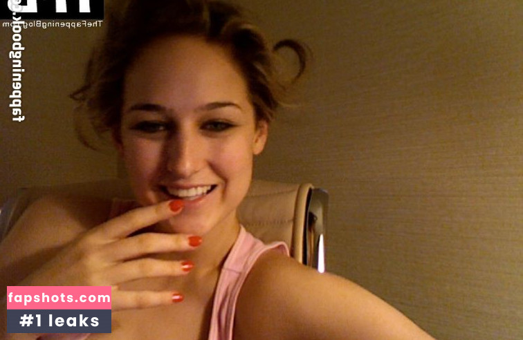 Leelee Sobieski gallery photo #37