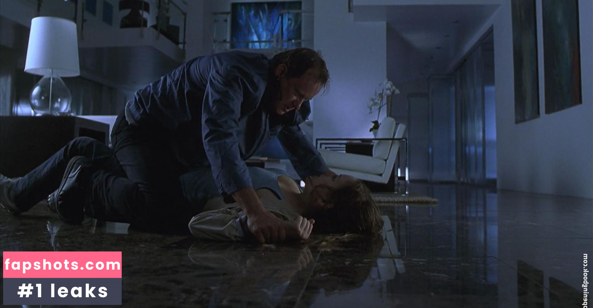 Leelee Sobieski gallery photo #89