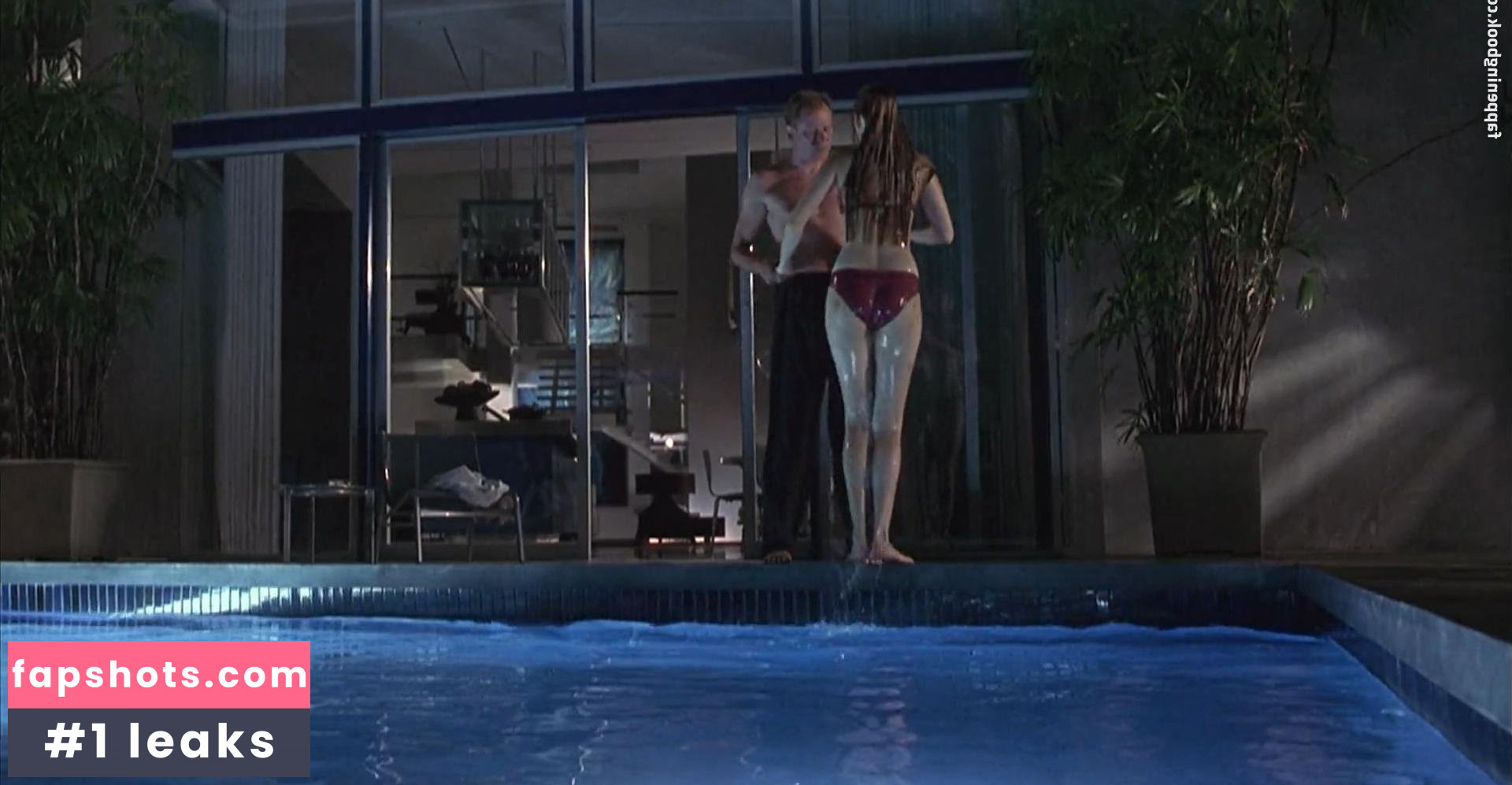 Leelee Sobieski gallery photo #90