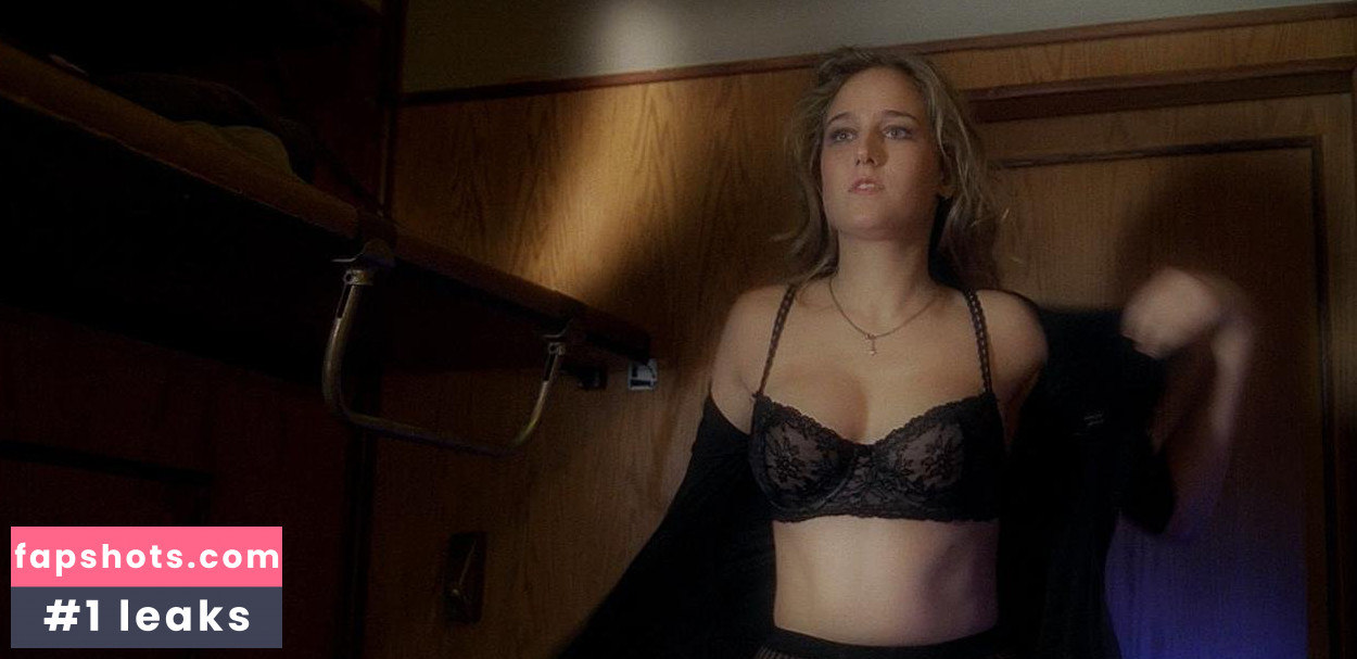 Leelee Sobieski gallery photo #95