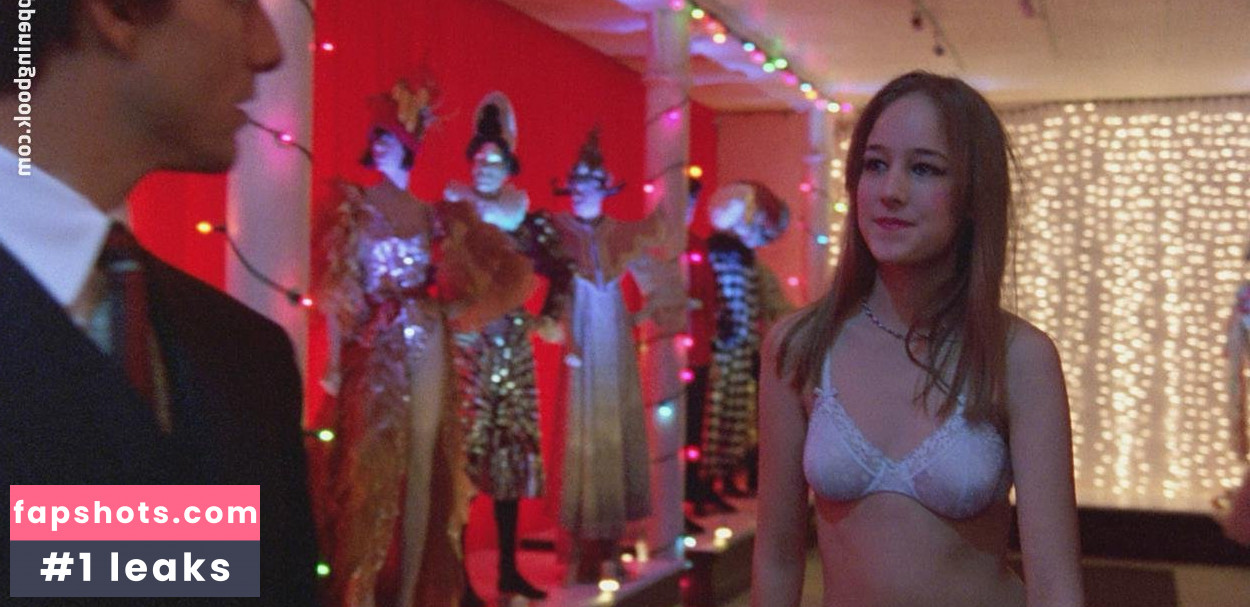 Leelee Sobieski gallery photo #100