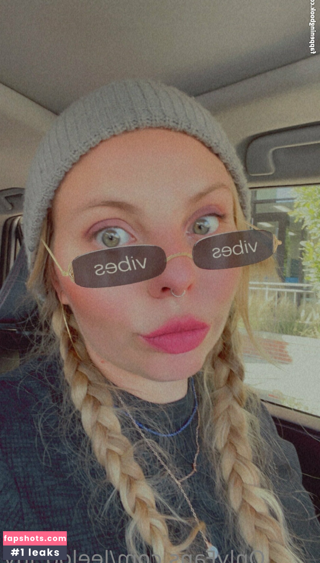 leeloo_luv gallery photo #12