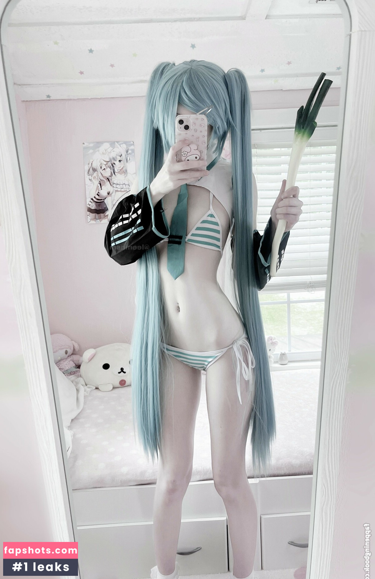 Leen gallery photo #17