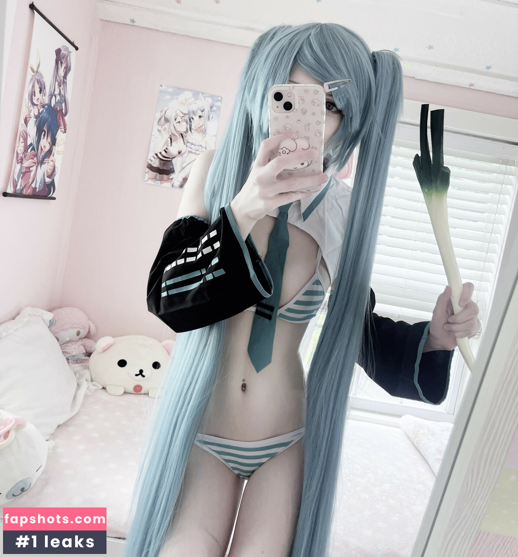 Leen gallery photo #18