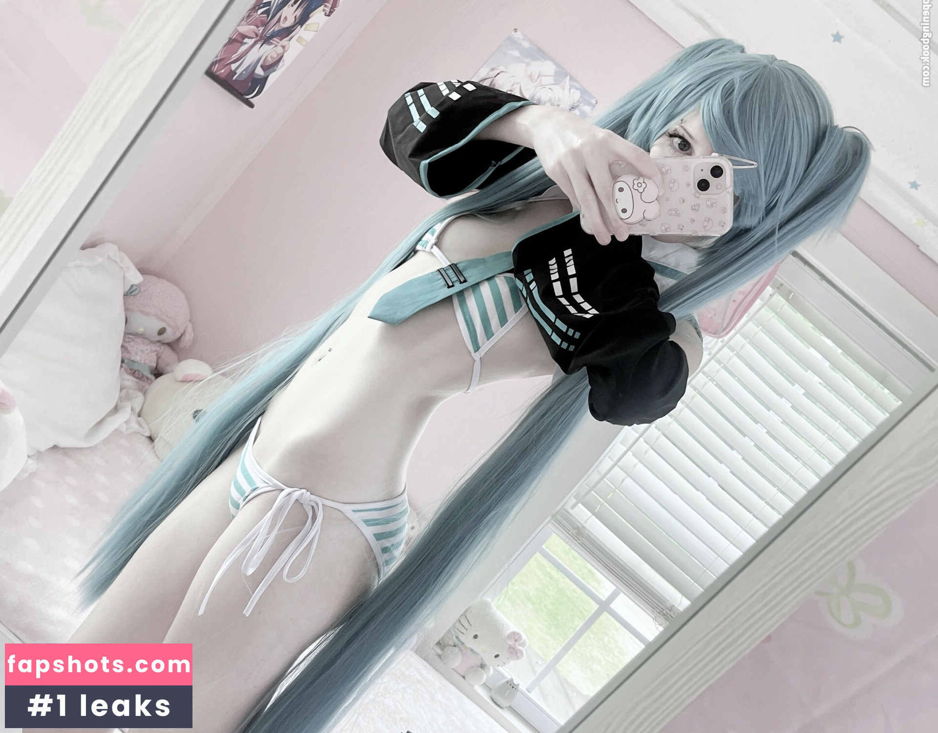 Leen gallery photo #7