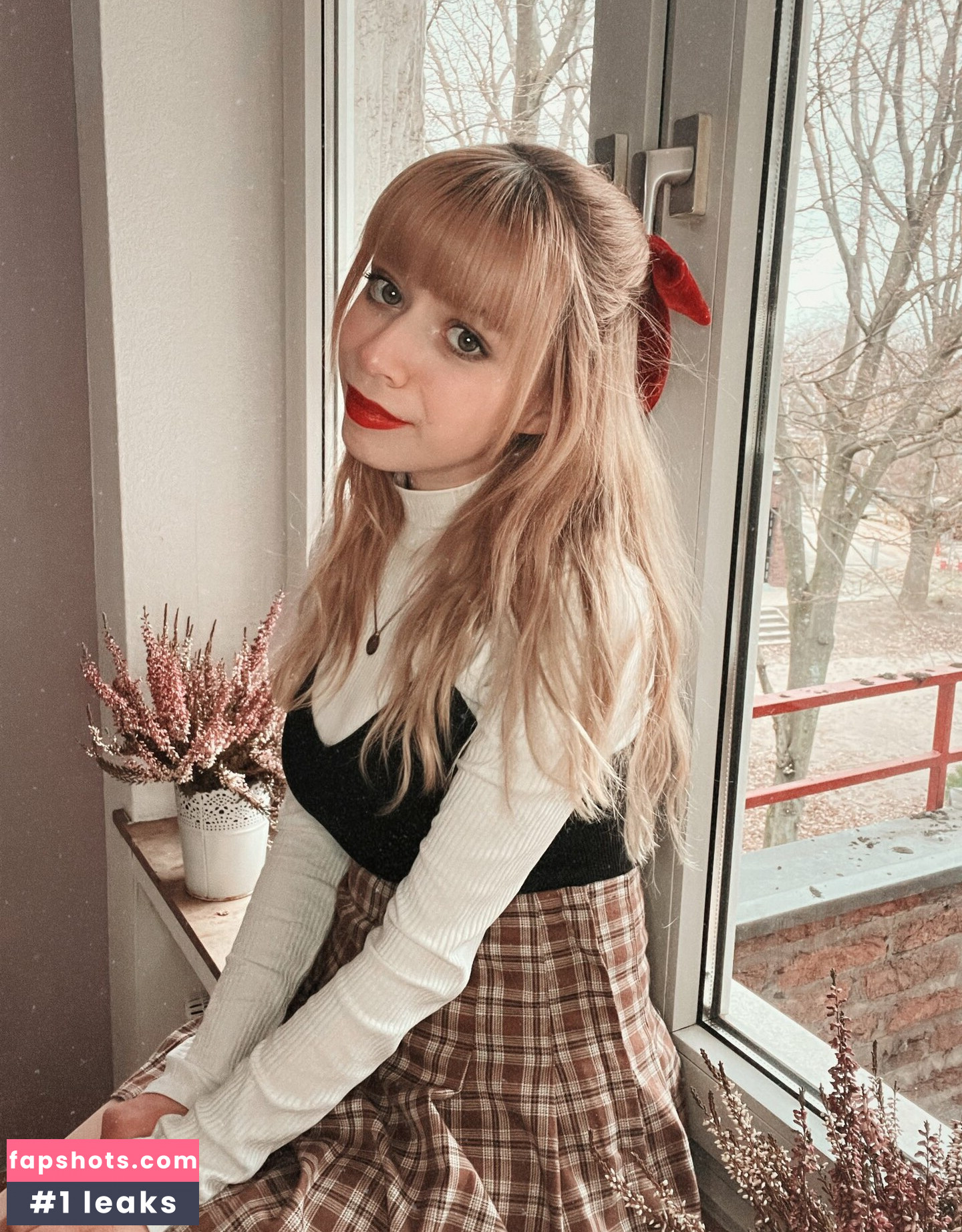 LegendLuna gallery photo #4