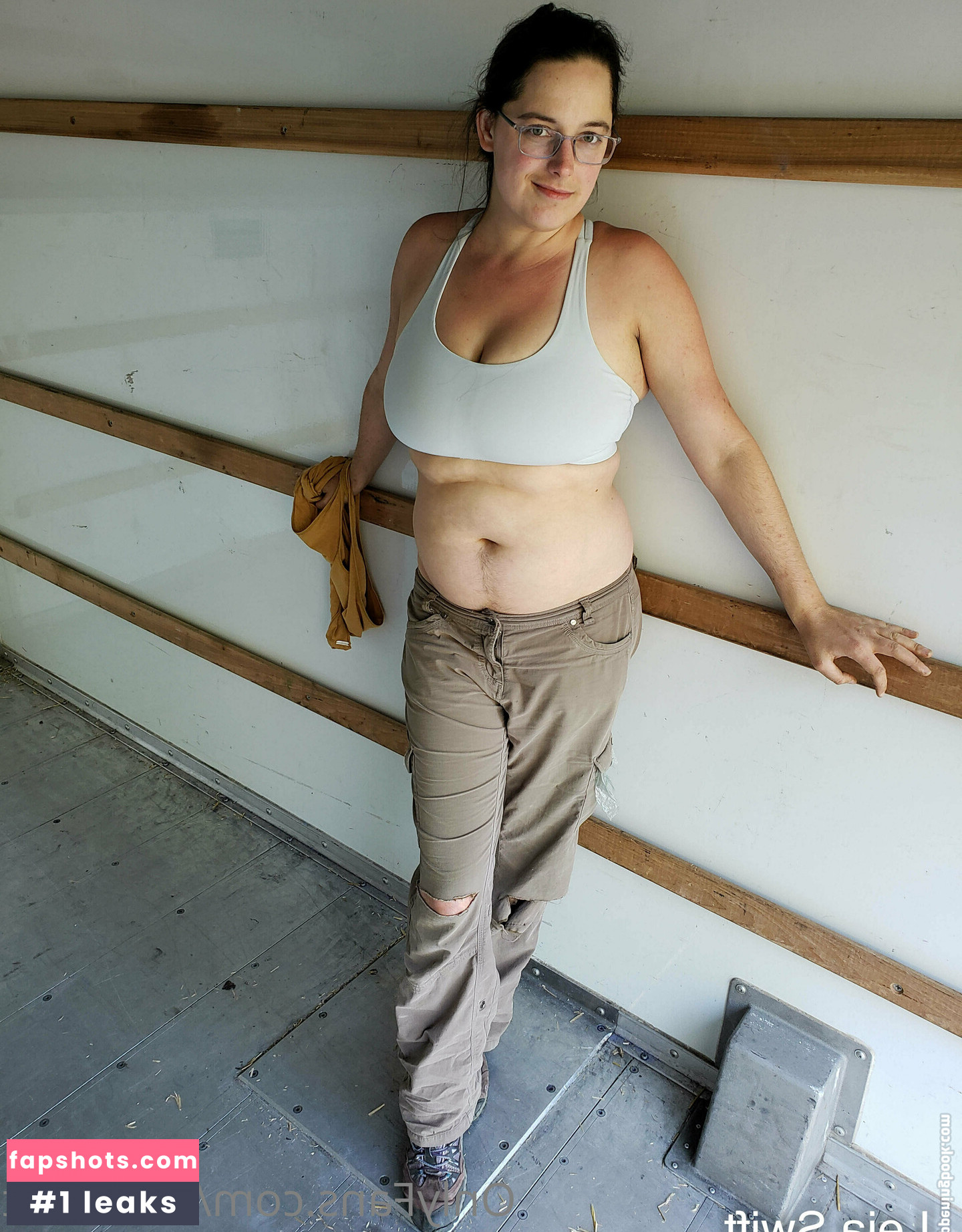 leiaswift gallery photo #34