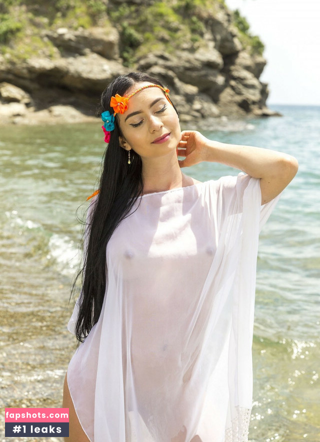 Leidy Cano gallery photo #348