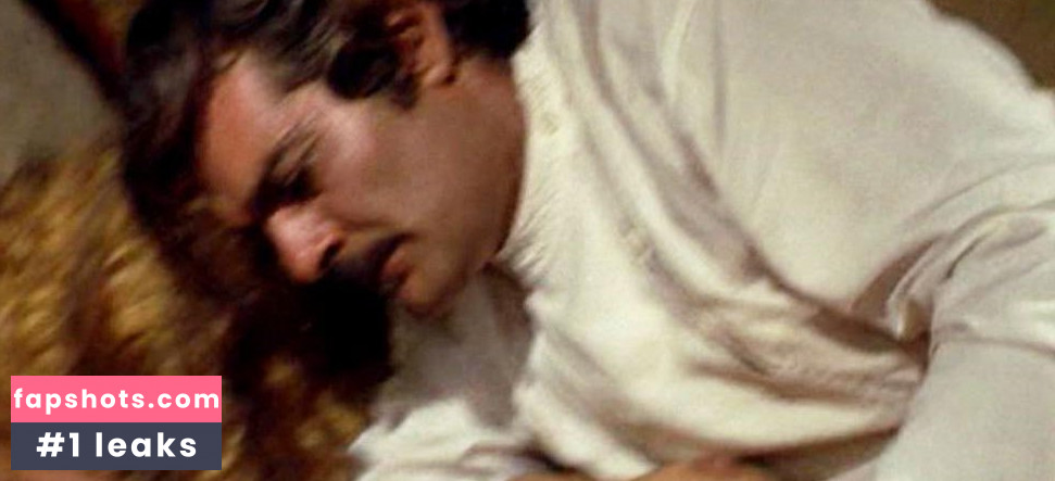 Leigh Taylor-Young gallery photo #28