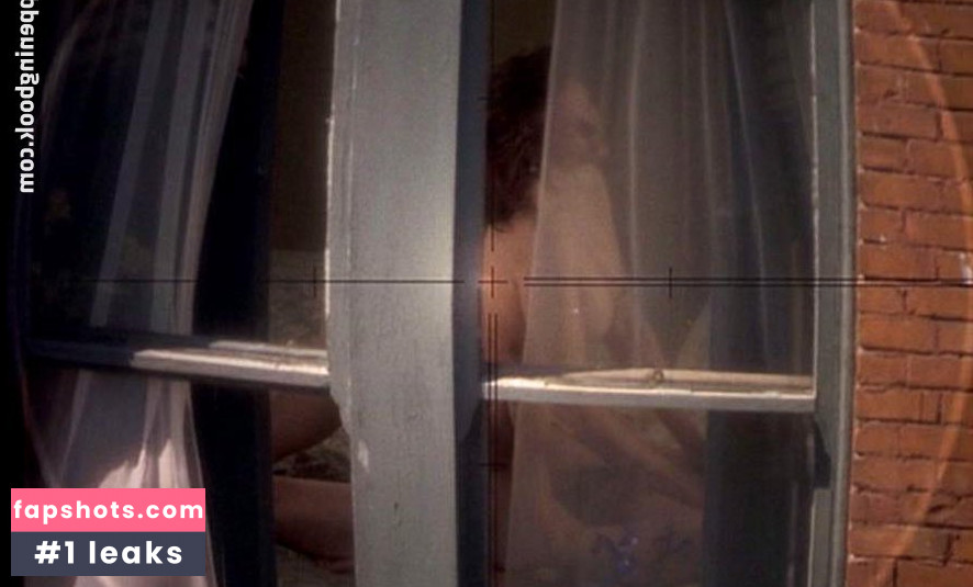 Leigh Taylor-Young gallery photo #35