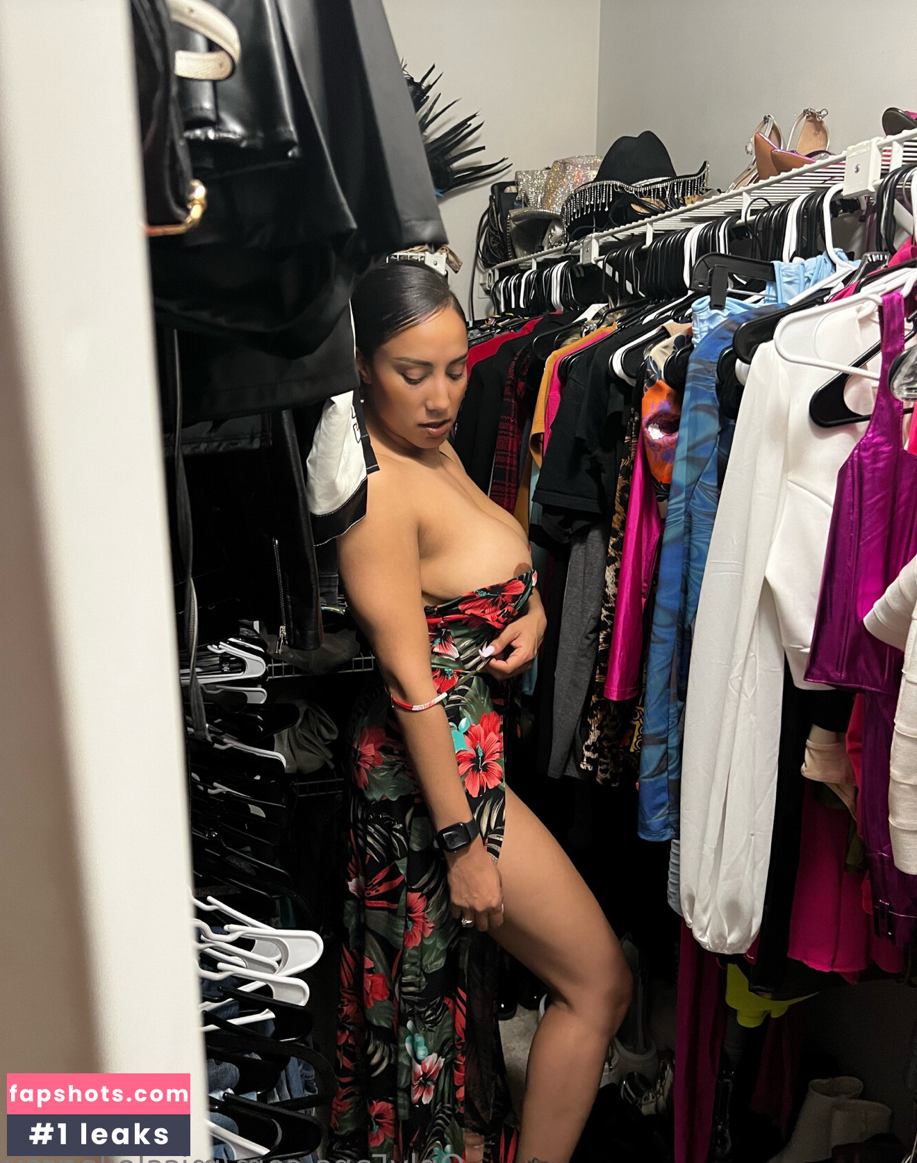 Leila Grey gallery photo #24