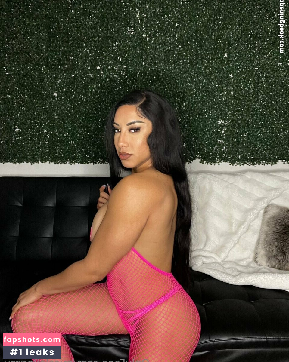 Leila Grey gallery photo #37