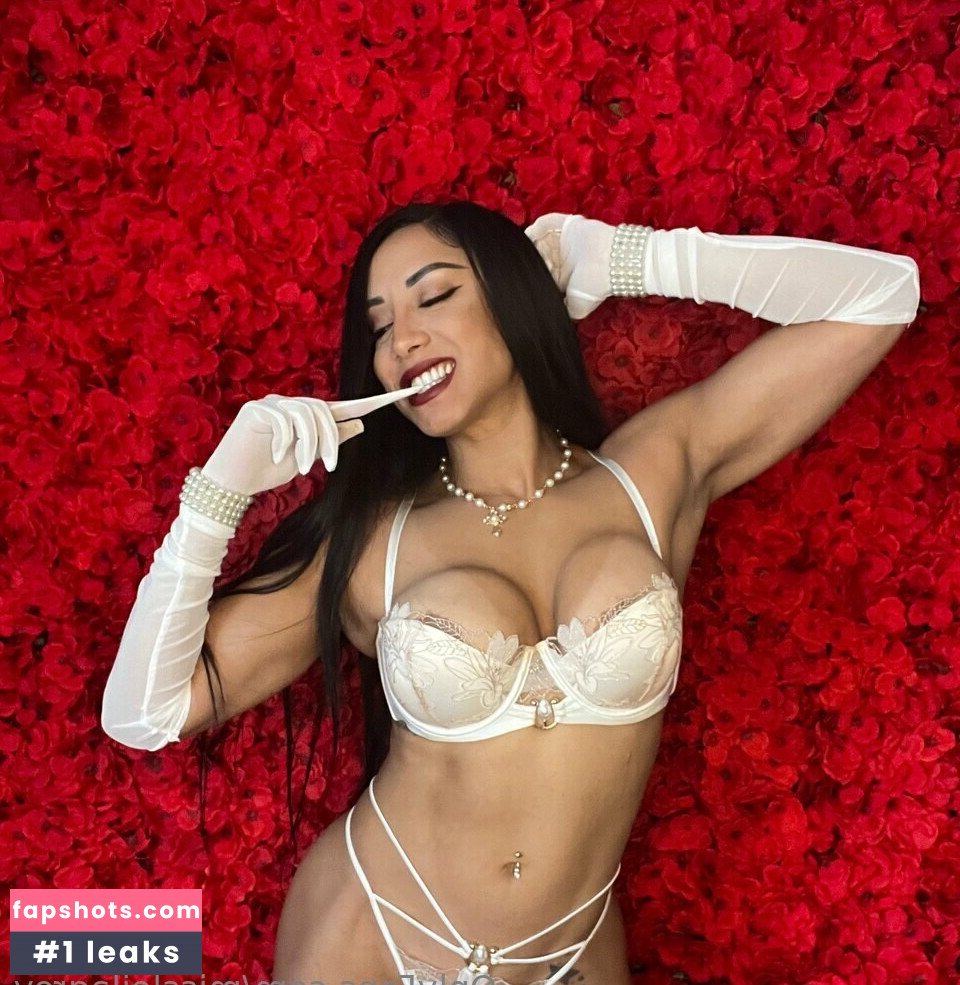 Leila Grey gallery photo #54