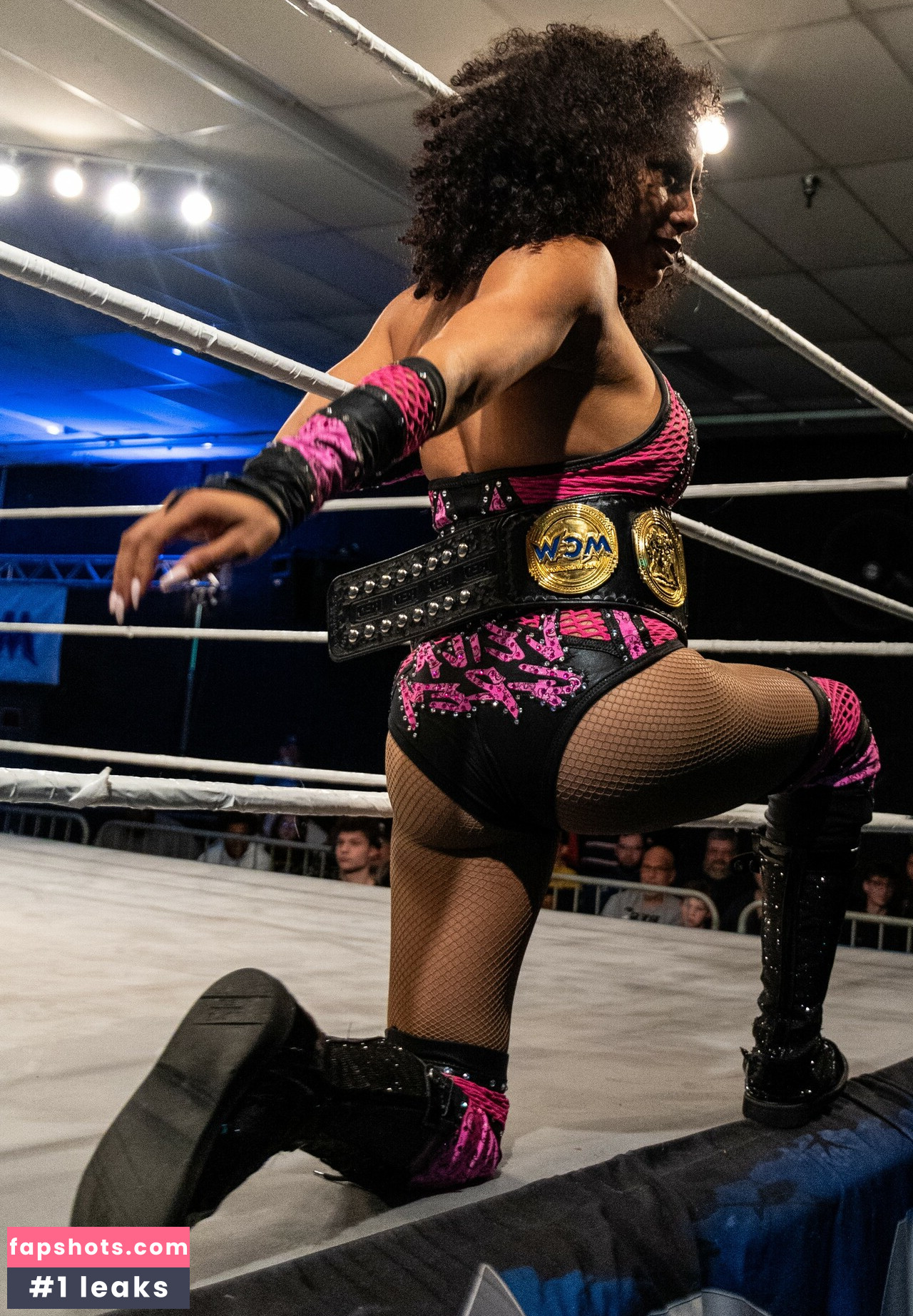 Leila Grey gallery photo #7