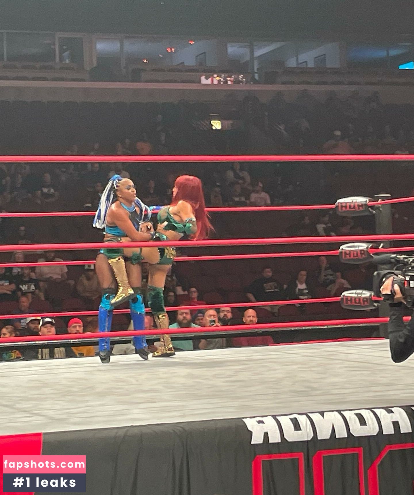 Leila Grey gallery photo #77