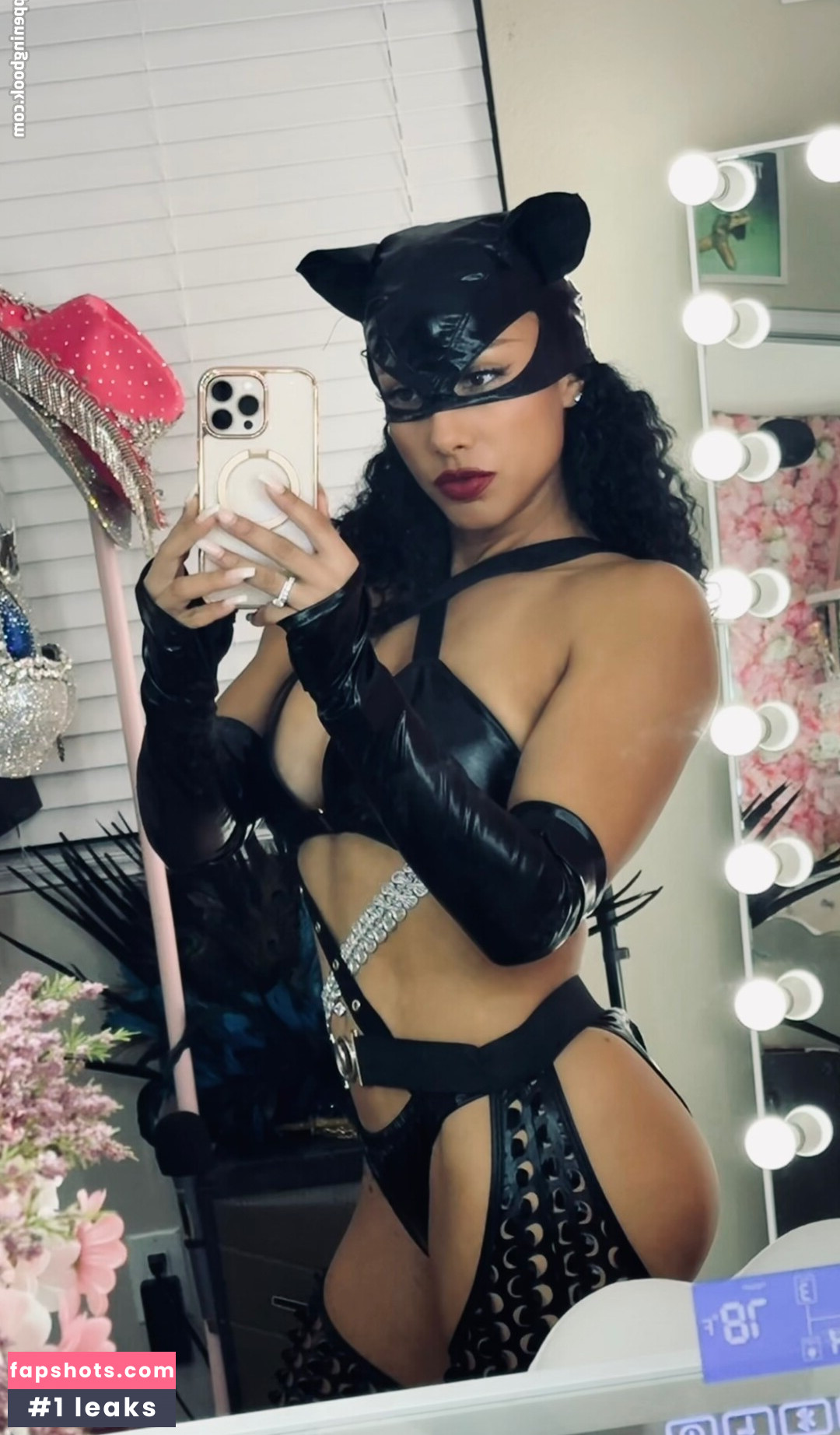 Leila Grey gallery photo #9