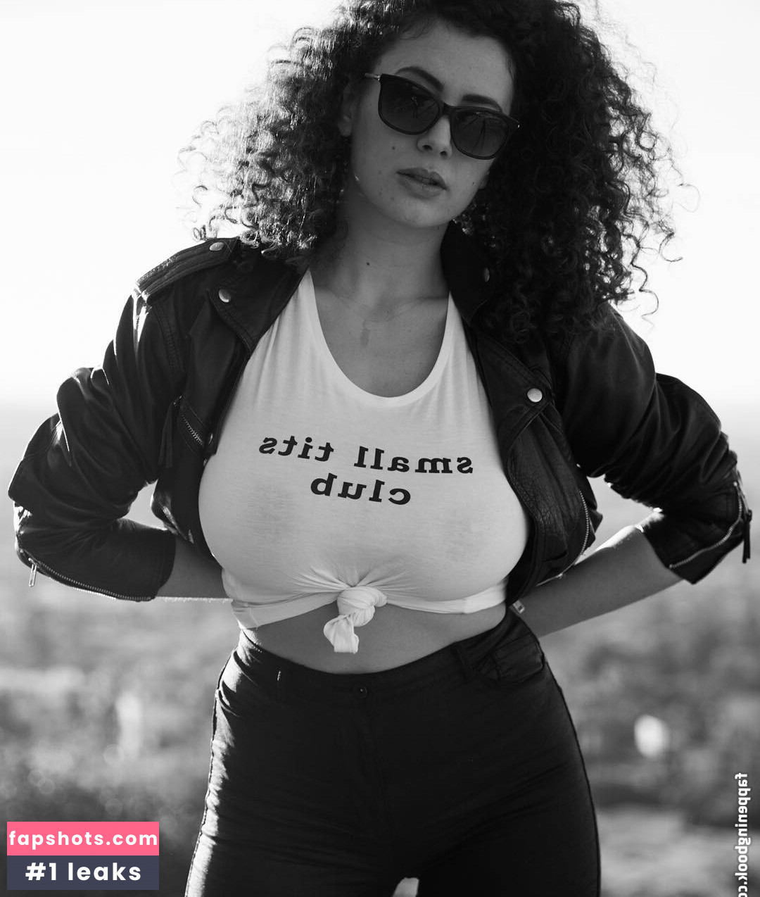 Leila Lowfire gallery photo #144