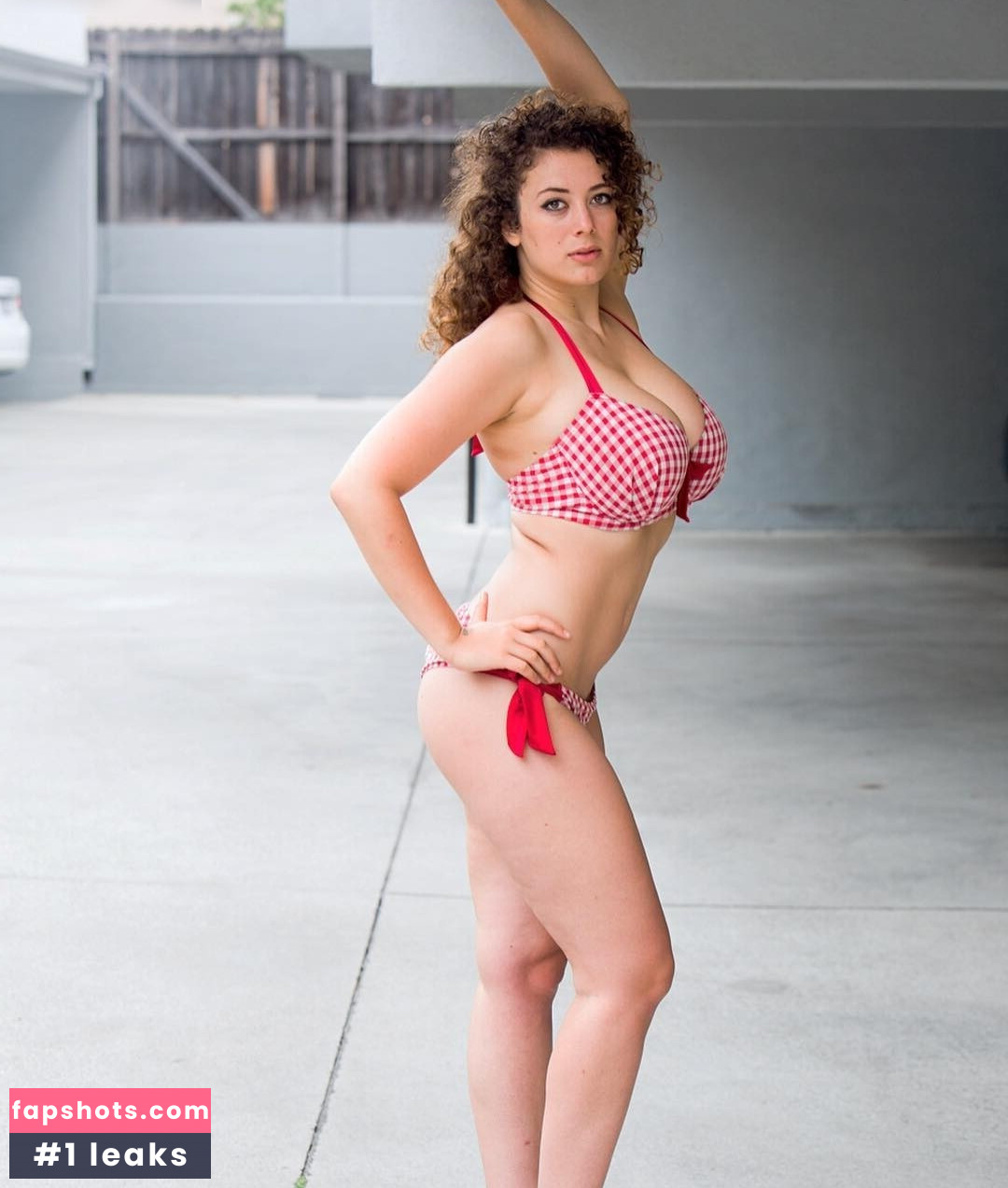 Leila Lowfire gallery photo #40