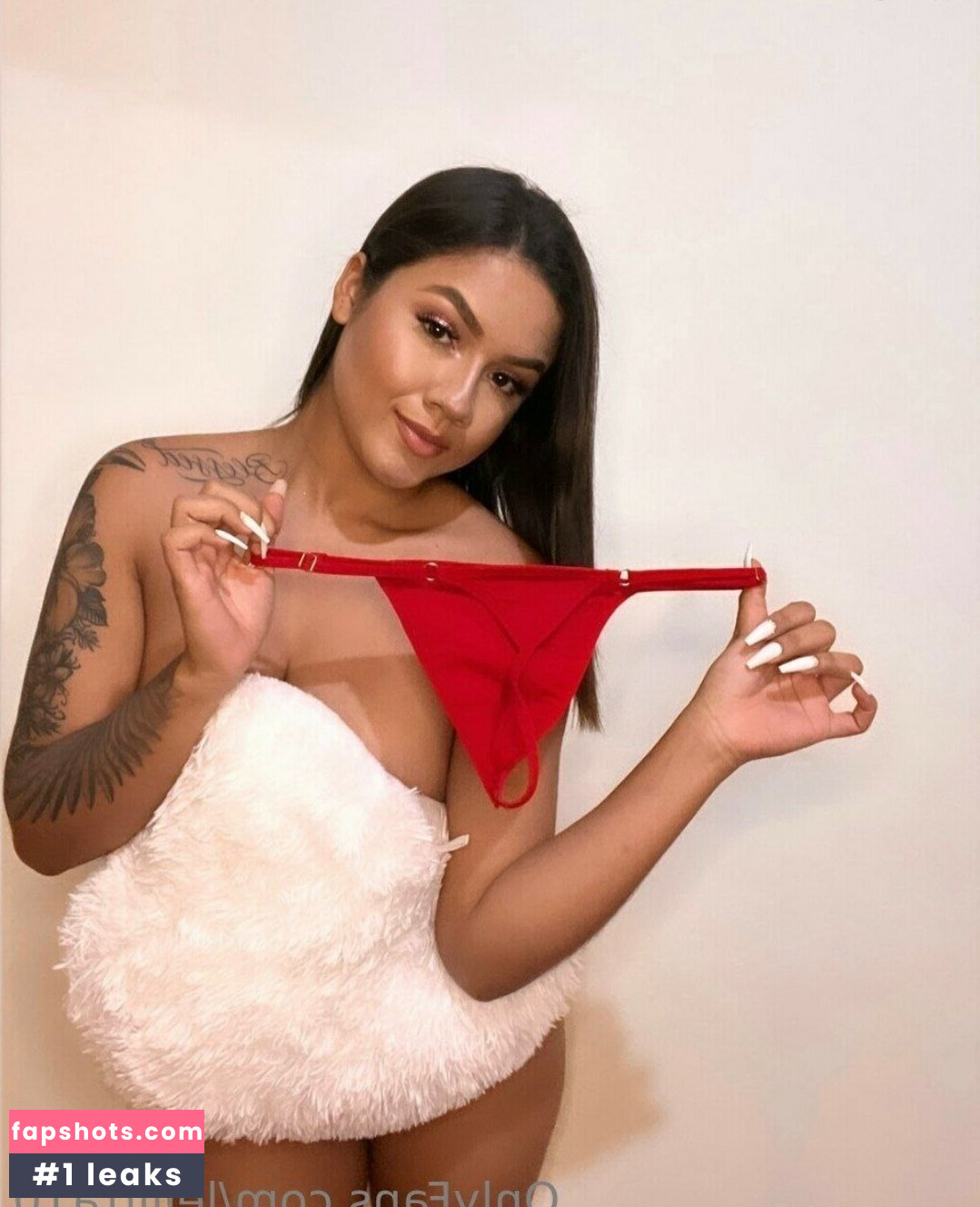 Leilitta Vallejos gallery photo #15