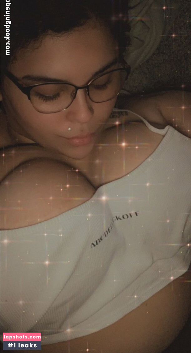 Leishla Gomez gallery photo #10