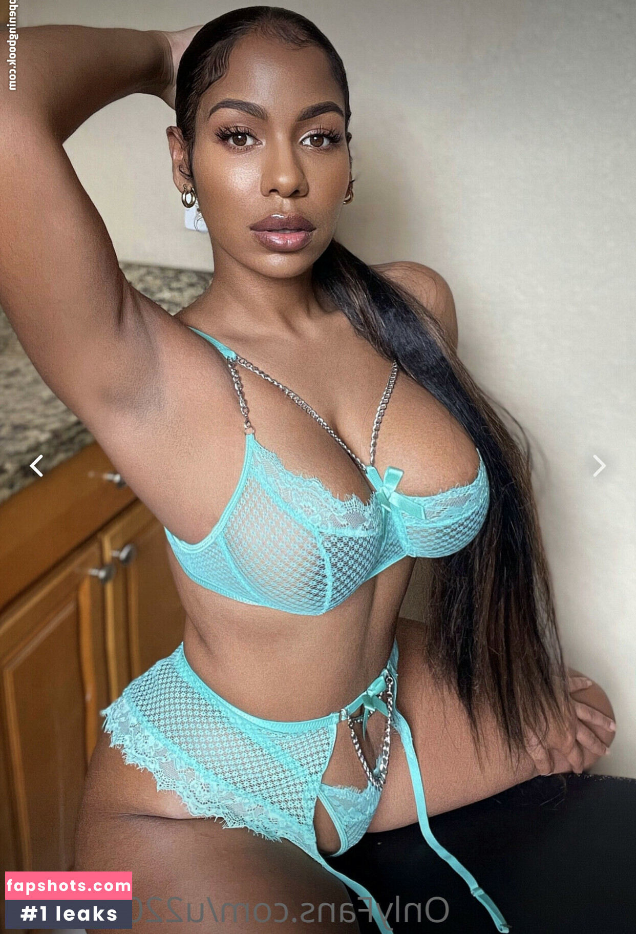 Leiza-Mae Keane gallery photo #11