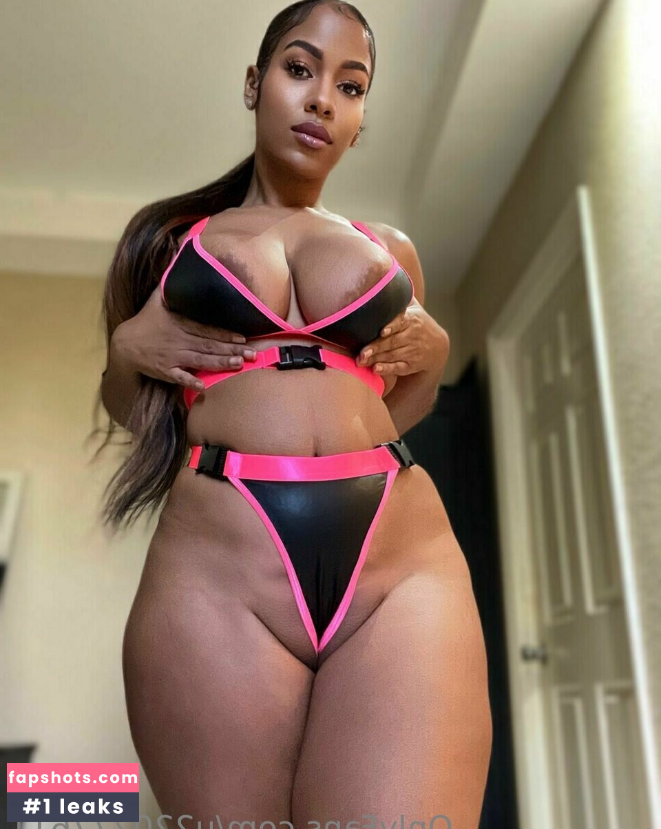 Leiza-Mae Keane gallery photo #13