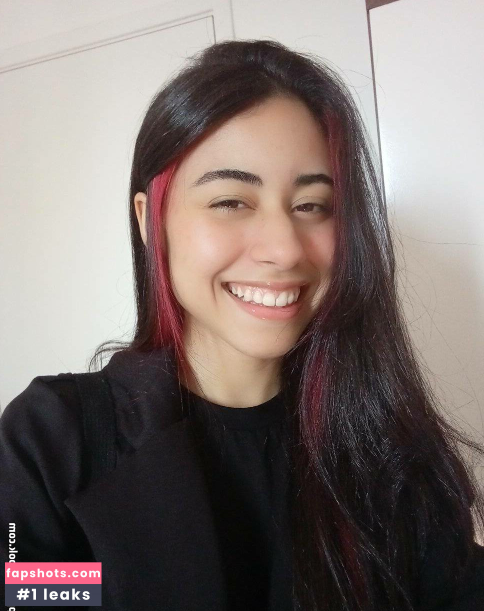 Lele Suy gallery photo #3