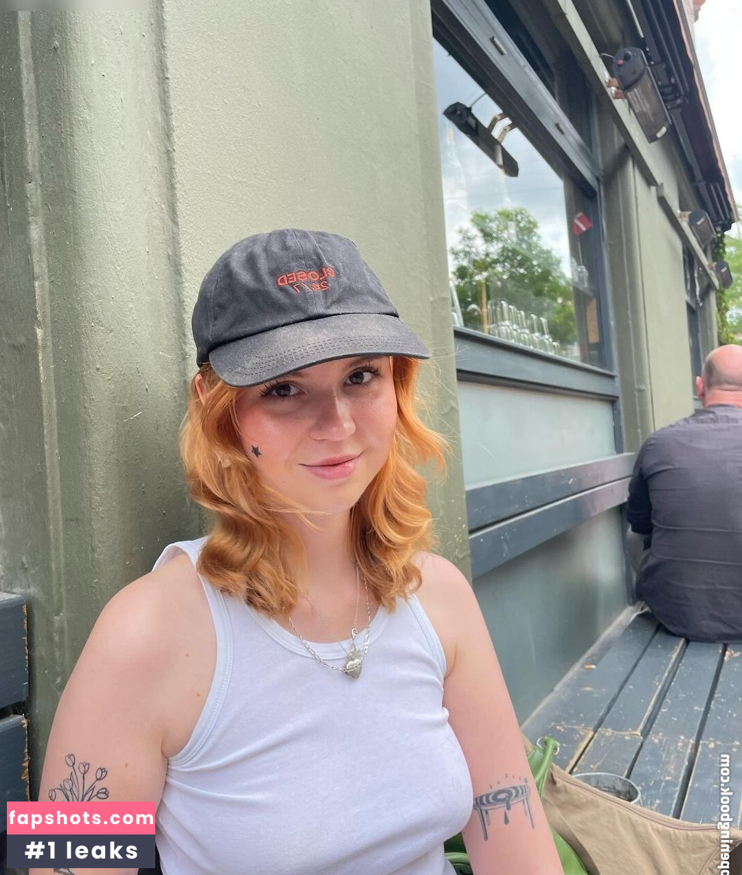 Lena blauer Haken gallery photo #3