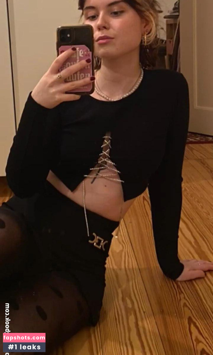 Lena blauer Haken gallery photo #8