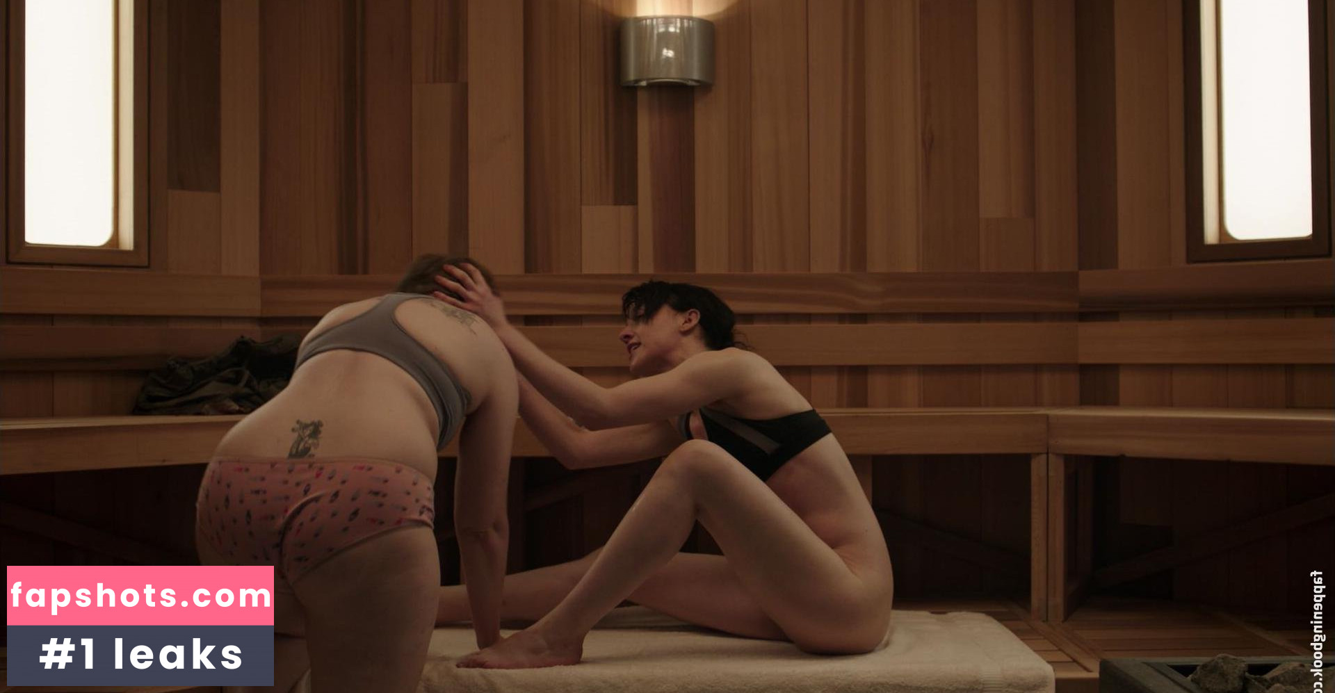 Lena Hall gallery photo #3