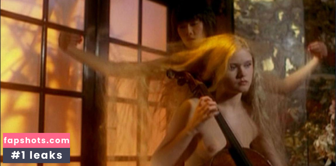 Lena Karlsson gallery photo #2