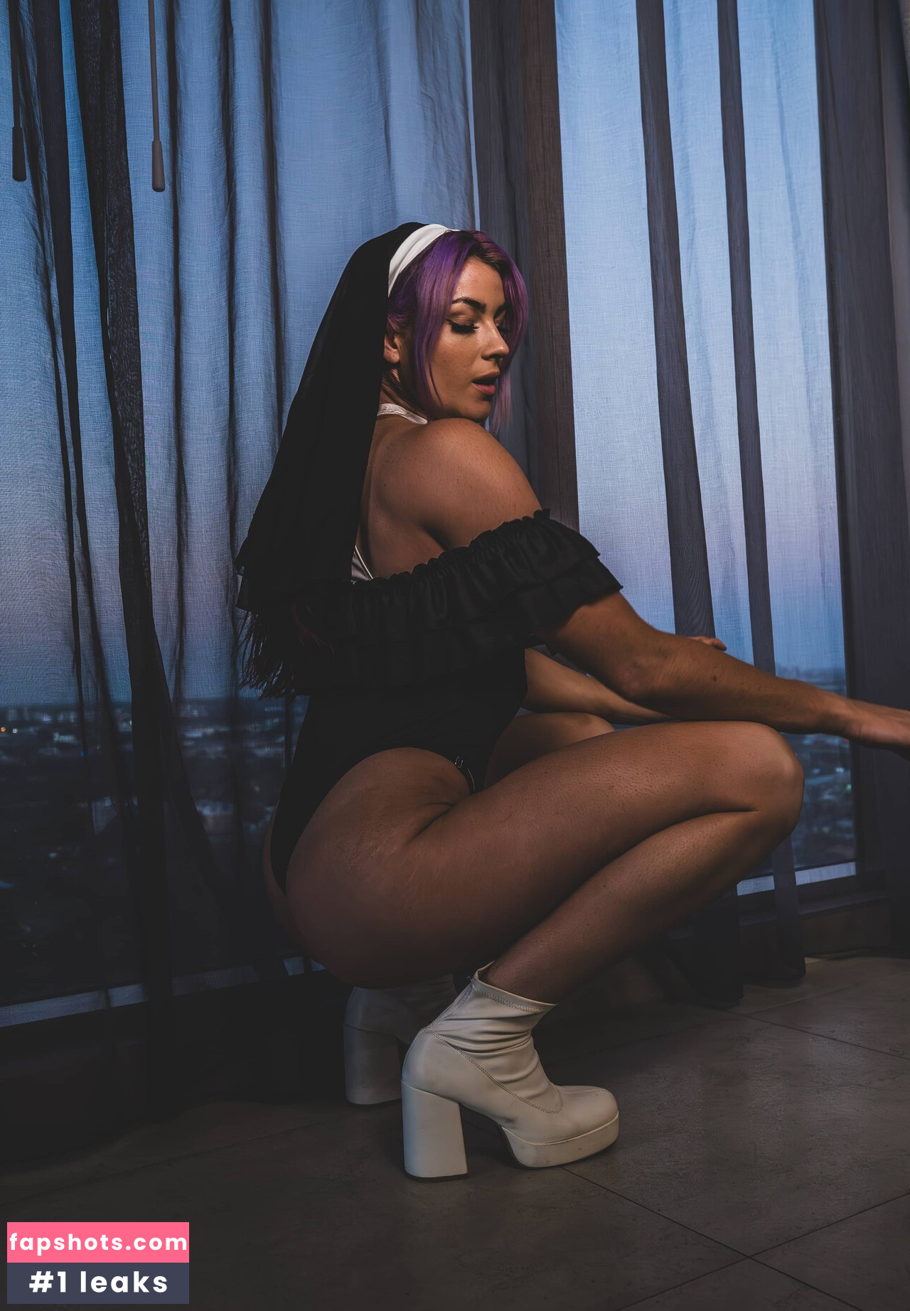 Lena Kross gallery photo #8