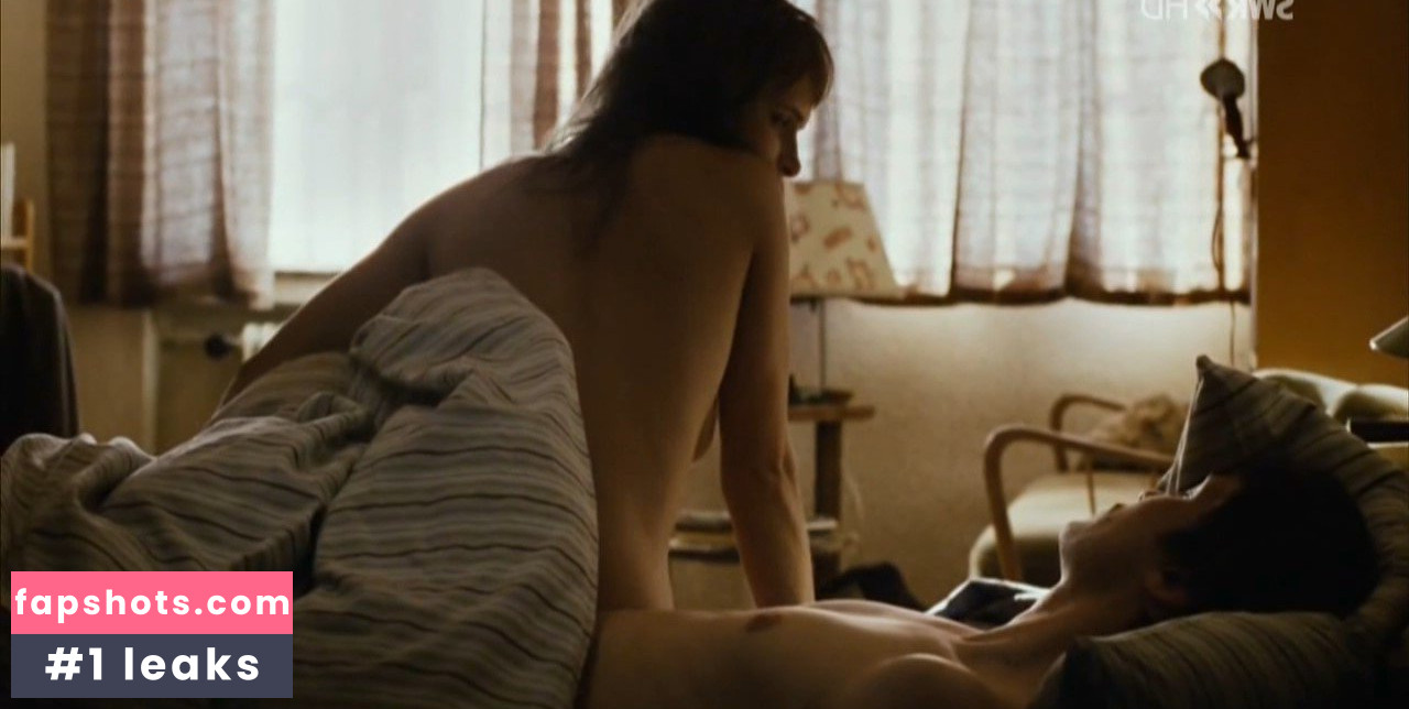 Lena Lauzemis gallery photo #7