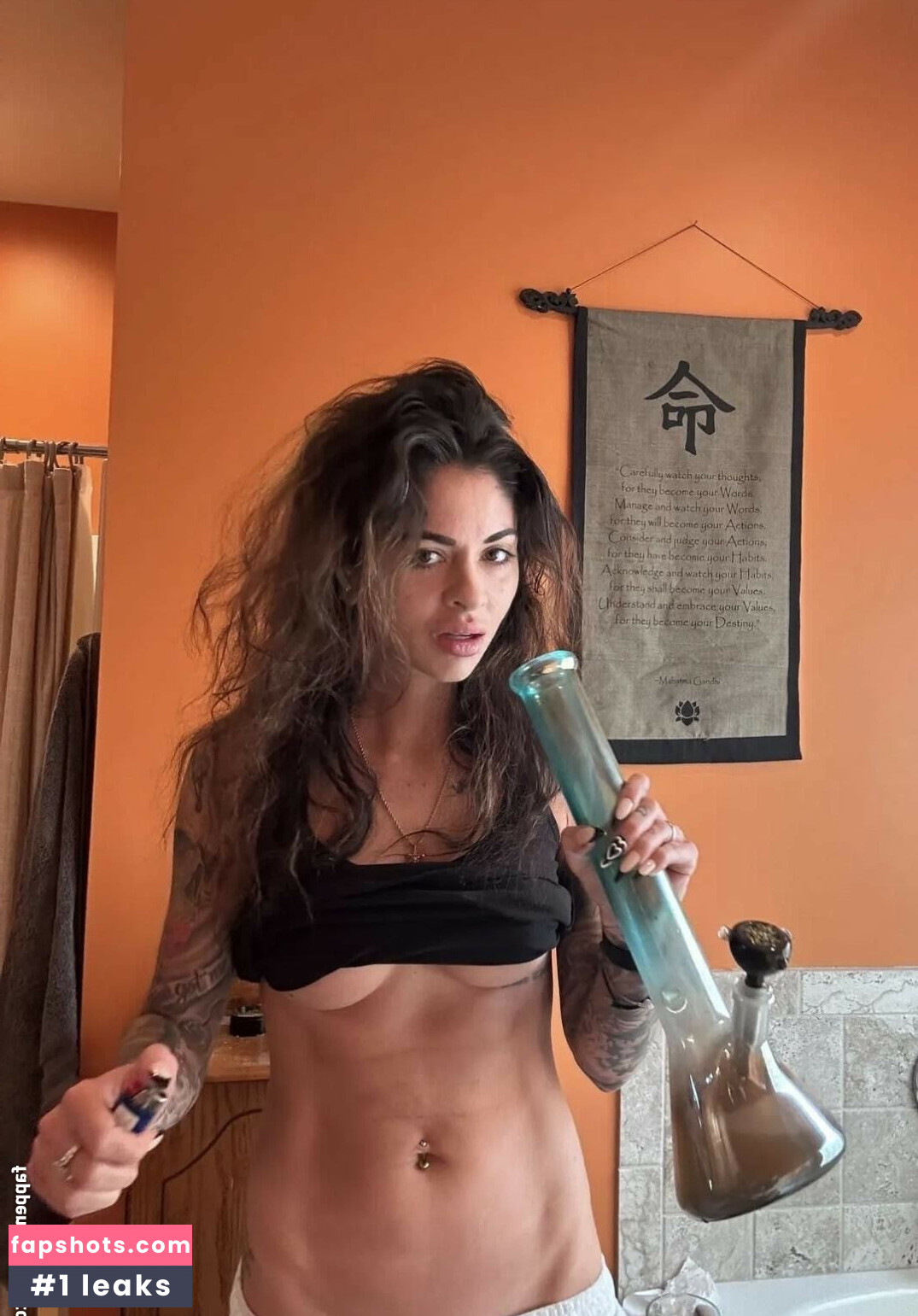 Lena Lawless gallery photo #9