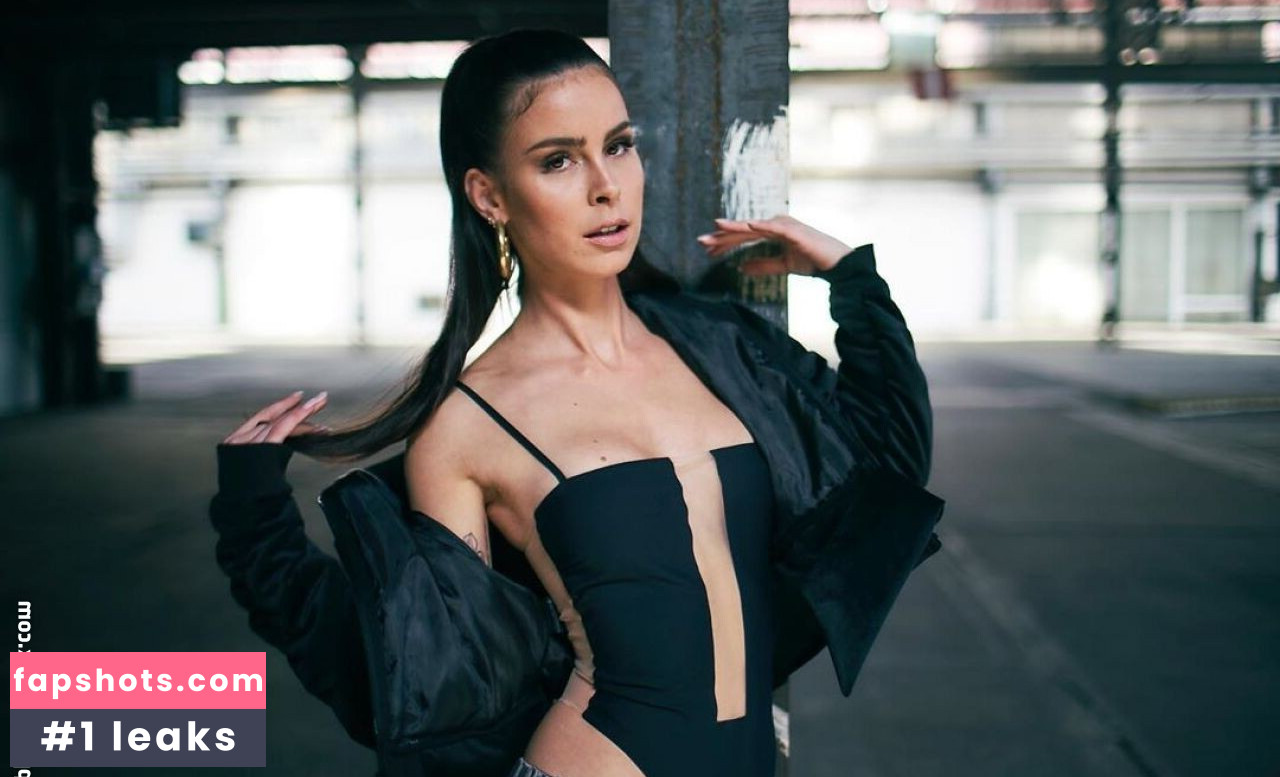 Lena Meyer-Landrut gallery photo #463