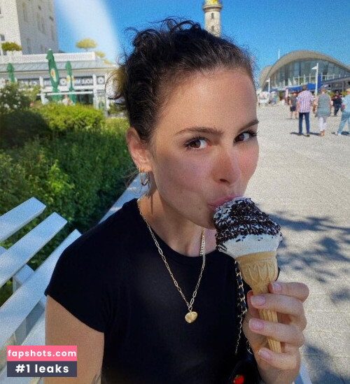 Lena Meyer-Landrut Nahé úniky fotek pouze od fanoušků #545 - Fapshots