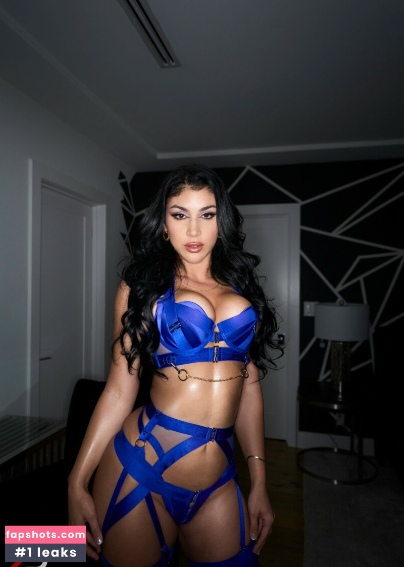 Lena Paul gallery photo #484