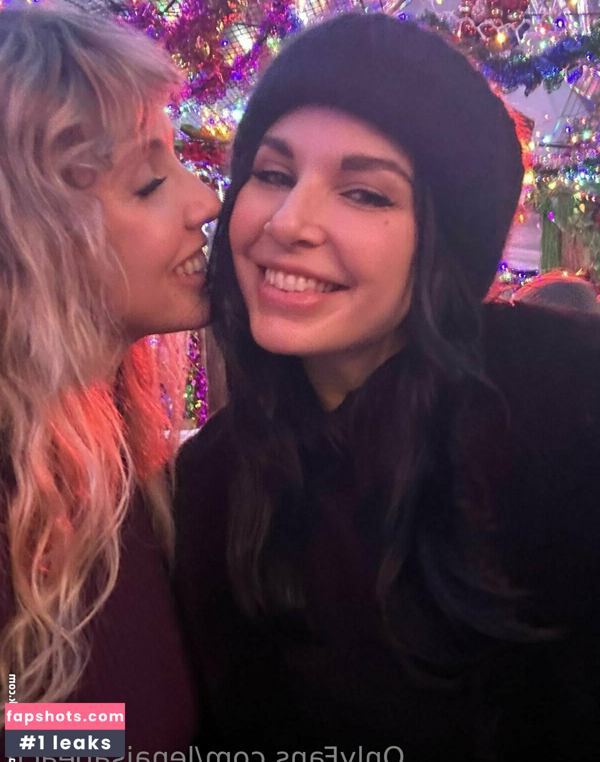 Lena Paul gallery photo #842