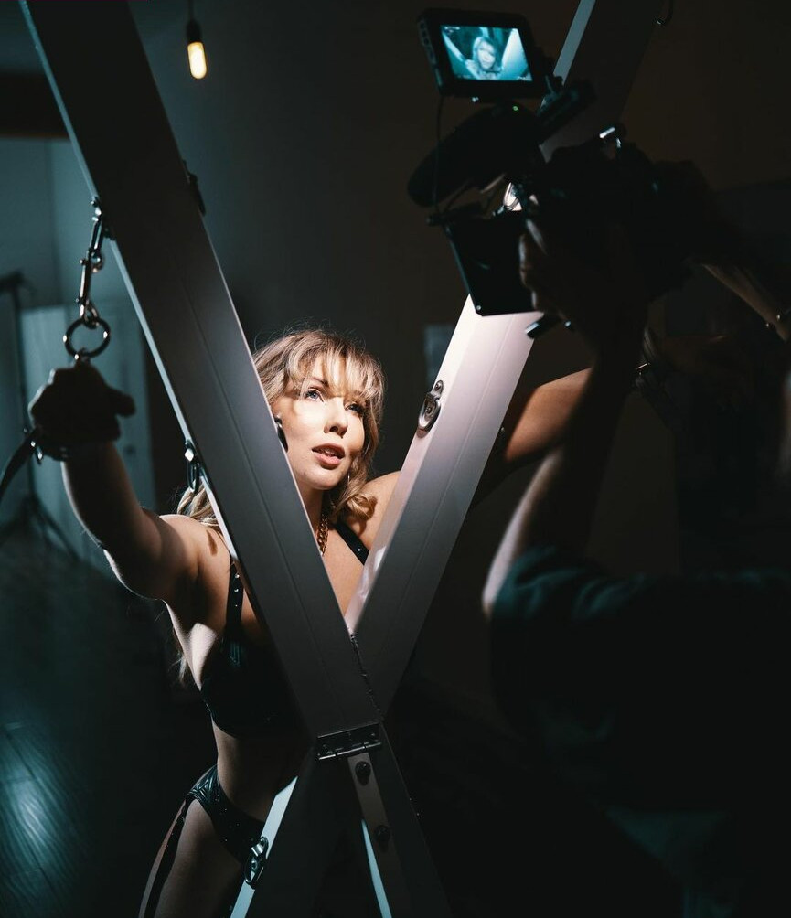 lena-paul gallery photo #3043