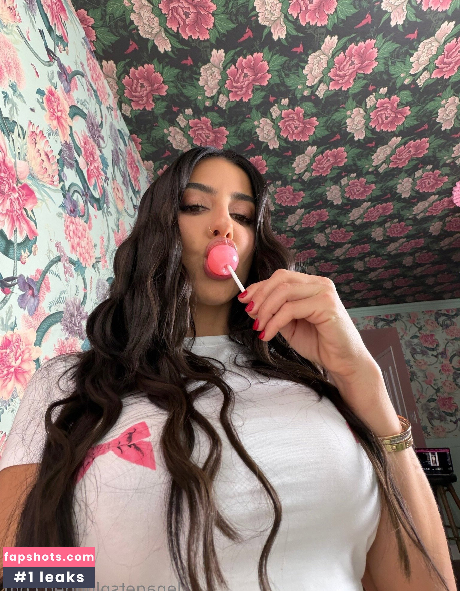 Lena The Plug gallery photo #401