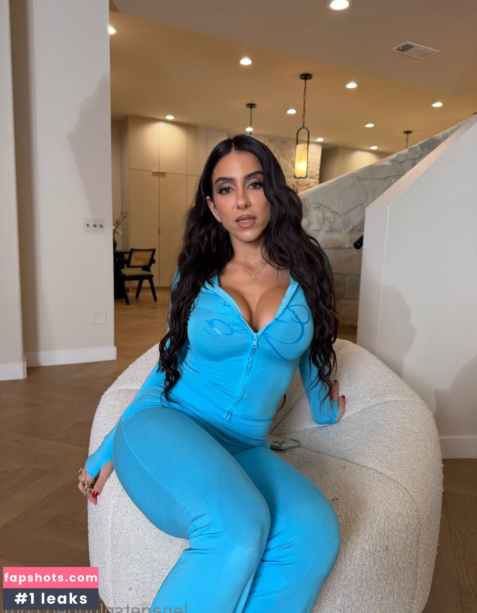 Lena The Plug gallery photo #2033